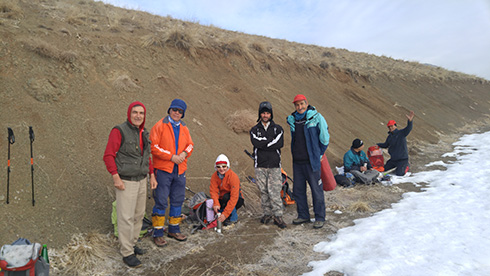 گروه کوهنوردی پرسون - جاده ی برفی قله بندعیش